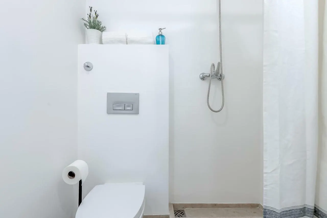 Renovated Typical Baixa Apartment, By Timecooler Lisbon Apartment